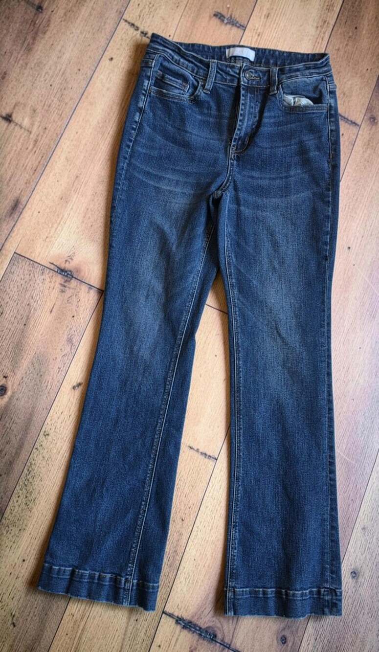 Vervet Blue Jeans BB6501 Size 29 Dark Wash Flare Denim